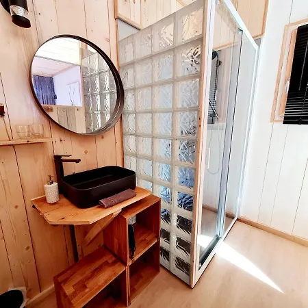 Le Du Blanc Yoga Bed & Breakfast
