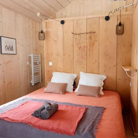 Le Du Blanc Yoga Bed & Breakfast *
